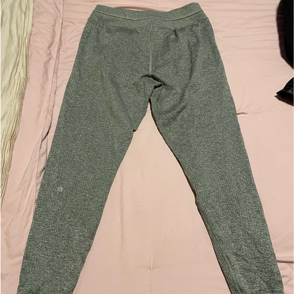 Lululemon fleece jogger pants size 6